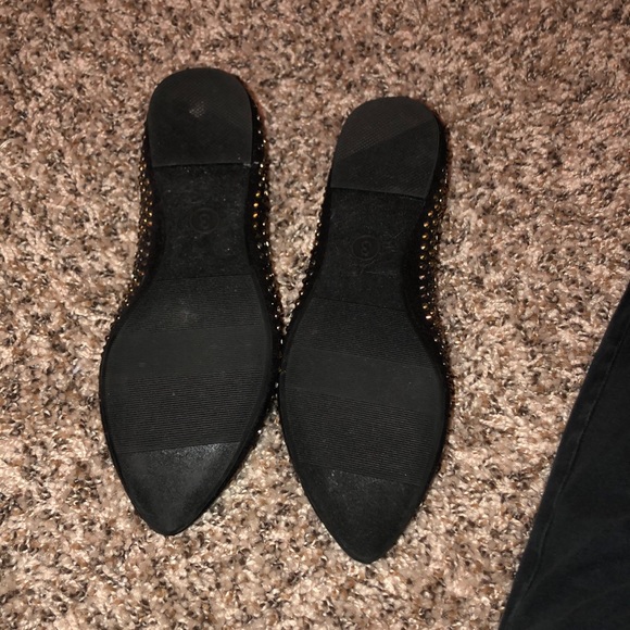 Flats - Picture 2 of 2